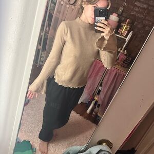 💕 NWOT 3.3 Field Trip sweater